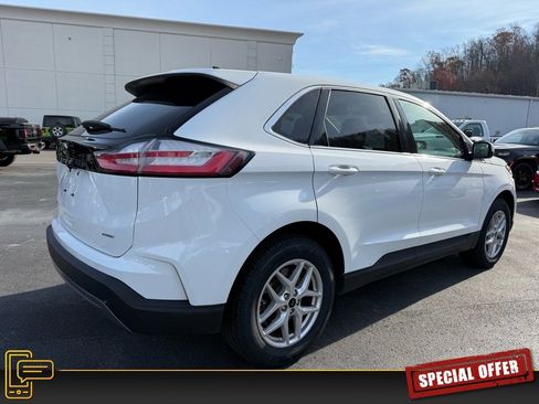 Used 2024 Ford Edge SEL image 4