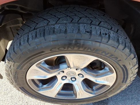 Used 2019 RAM 1500 Laramie image 5