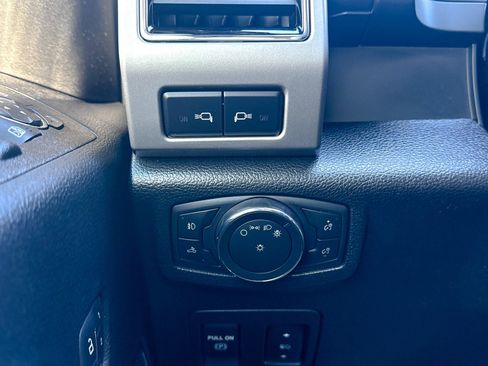 Used 2019 Ford F150 Lariat w/ Equipment Group 502A Luxury image 45