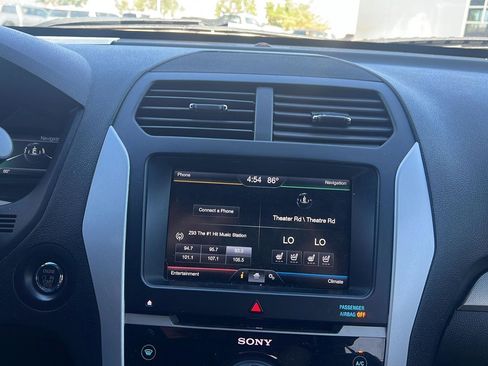 Used 2014 Ford Explorer Sport w/ Equipment Group 401A AWD/4WD image 22