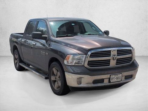 Used 2017 RAM 1500 Lone Star RWD image 3