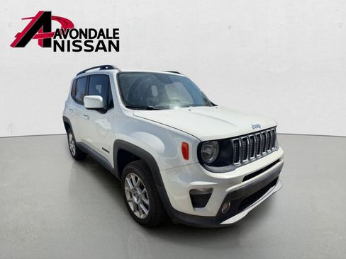 Used 2019 Jeep Renegade Latitude w/ Popular Equipment Group AWD/4WD image 4