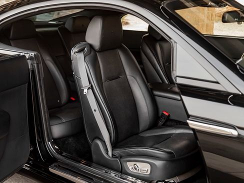 Used 2018 Rolls-Royce Wraith image 26