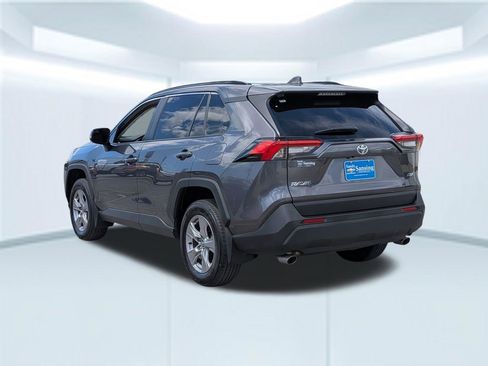 Used 2025 Toyota RAV4 XLE w/ Convenience Package image 4