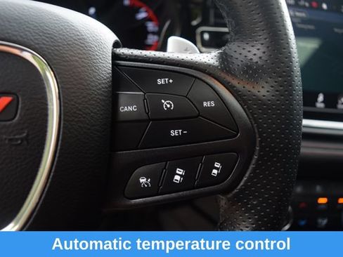 Used 2023 Dodge Durango GT RWD image 5