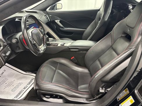 Used 2018 Chevrolet Corvette Stingray Convertible image 9