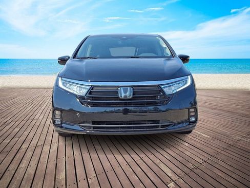 Used 2024 Honda Odyssey EX-L image 2