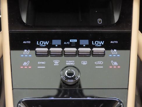 Certified 2026 Porsche Cayenne S AWD/4WD image 29