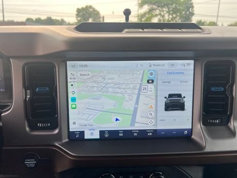 Used 2022 Ford Bronco Outer Banks AWD/4WD image 10