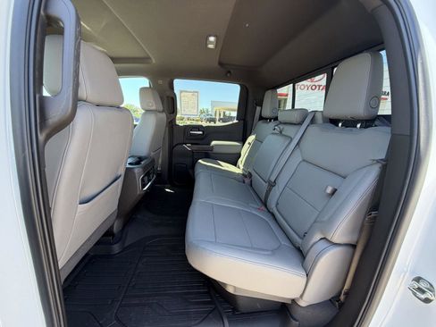 Used 2019 GMC Sierra 1500 SLT w/ SLT Premium Plus Package AWD/4WD image 20
