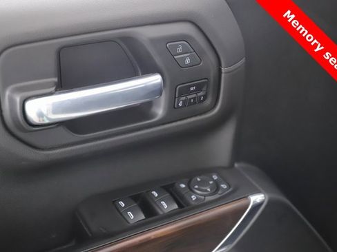 Used 2020 GMC Sierra 1500 SLT image 18