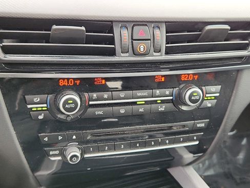 Used 2018 BMW X5 xDrive50i w/ M Sport Package image 15