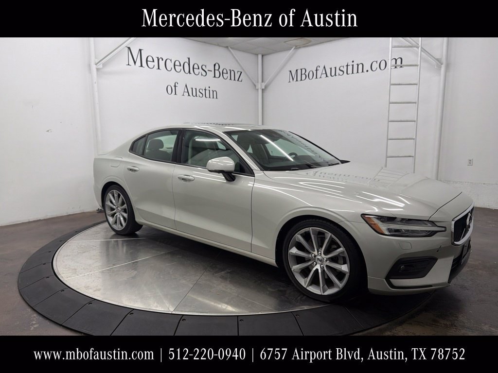 Used 2020 Volvo S60 T5 Momentum FWD image 1