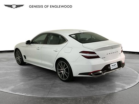 Used 2025 Genesis G70 2.5T image 9