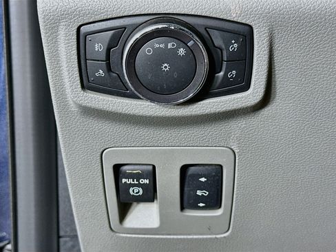 Used 2018 Ford F150 XLT w/ Equipment Group 302A Luxury AWD/4WD image 17