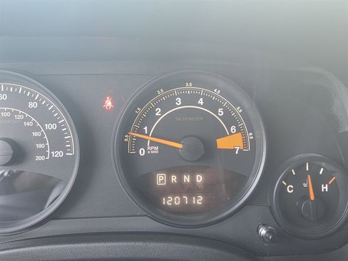 Used 2015 Jeep Patriot Sport w/ Power Value Group AWD/4WD image 25