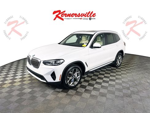Used 2022 BMW X3 xDrive30i image 3