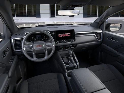 New 2026 GMC Canyon Elevation w/ LPO, Black Badging Package RWD image 15