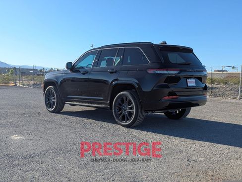 New 2026 Jeep Grand Cherokee Limited AWD/4WD image 9