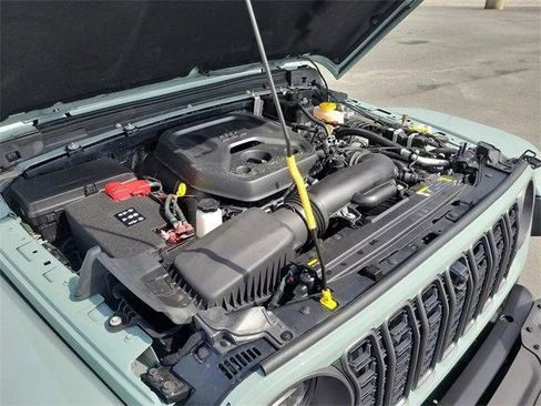 Certified 2024 Jeep Wrangler Rubicon image 25