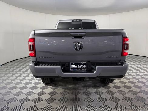 Used 2024 RAM 2500 Limited AWD/4WD image 8