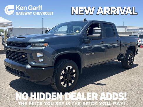 Used 2020 Chevrolet Silverado 2500 Custom w/ Custom Value Package AWD/4WD image 1