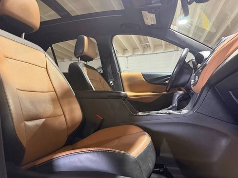 Used 2019 Chevrolet Equinox Premier AWD/4WD image 10