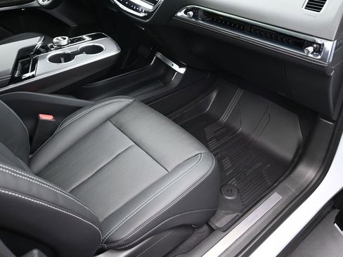 New 2026 Cadillac Lyriq Premium Sport image 27