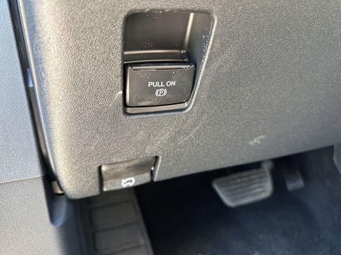 New 2025 Ford Bronco 4-Door image 15