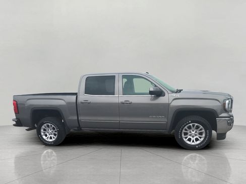 Used 2017 GMC Sierra 1500 SLE w/ SLE Value Package image 9