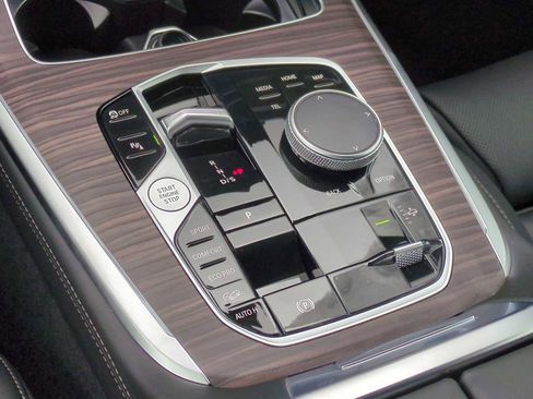 New 2026 BMW X7 xDrive40i w/ M Sport Package image 33