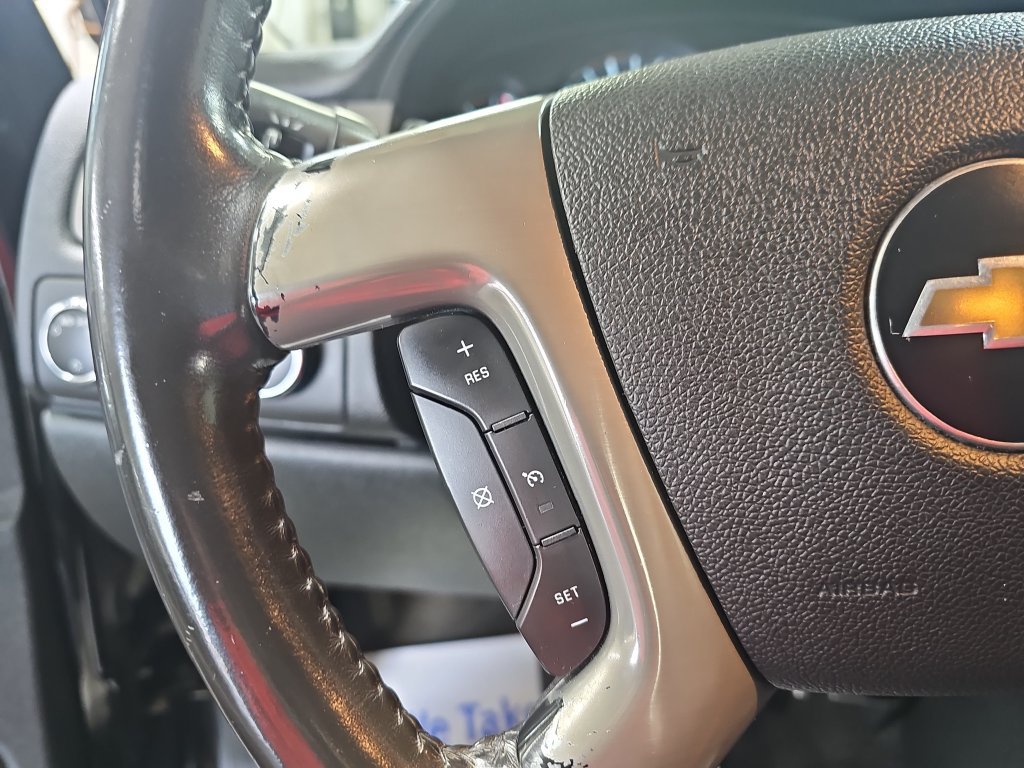 Used 2010 Chevrolet Suburban LT w/ Luxury Package AWD/4WD image 23