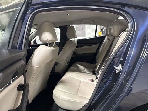 Used 2019 MAZDA MAZDA3 Sedan FWD image 22
