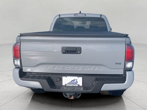 Used 2021 Toyota Tacoma TRD Sport AWD/4WD image 8