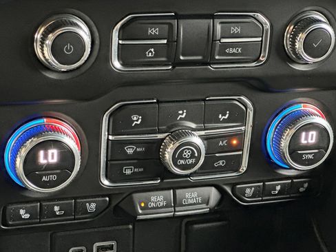 Used 2023 GMC Yukon AT4 image 22