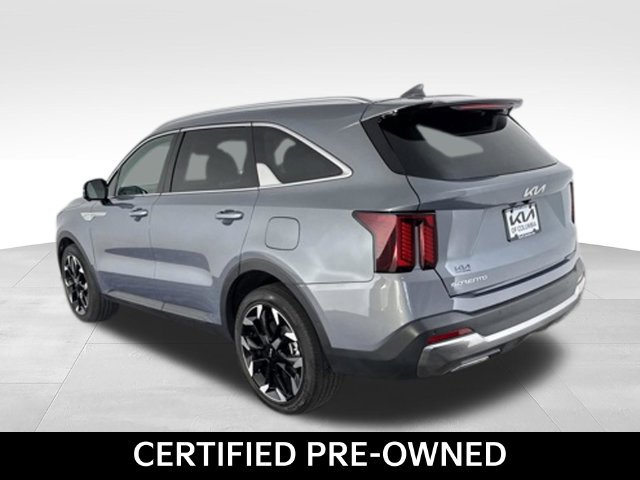 Certified 2025 Kia Sorento SX FWD image 11