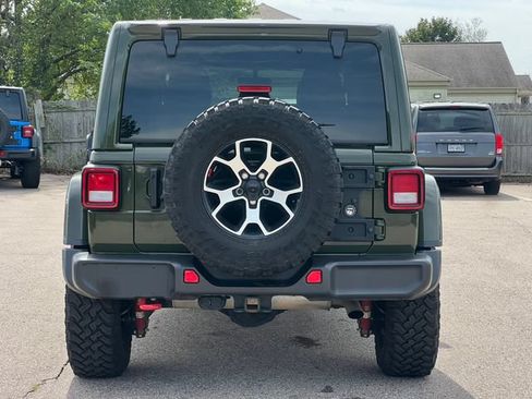 Used 2023 Jeep Wrangler Unlimited Rubicon w/ Dual Top Group AWD/4WD image 40