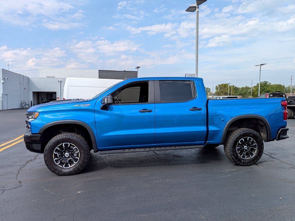 Used 2022 Chevrolet Silverado 1500 ZR2 w/ Technology Package AWD/4WD image 5