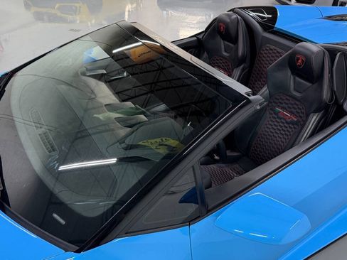 Used 2020 Lamborghini Huracan EVO RWD image 34