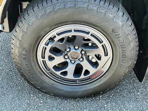 Certified 2025 Nissan Frontier PRO-4X AWD/4WD image 10