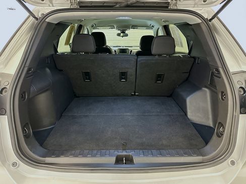 Used 2021 Chevrolet Equinox LT w/ LPO, Cargo Package image 30