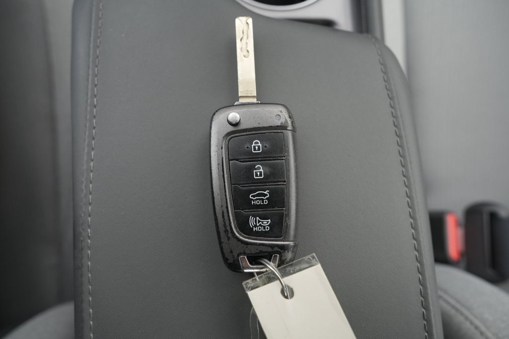 Certified 2022 Hyundai Sonata SE FWD image 33