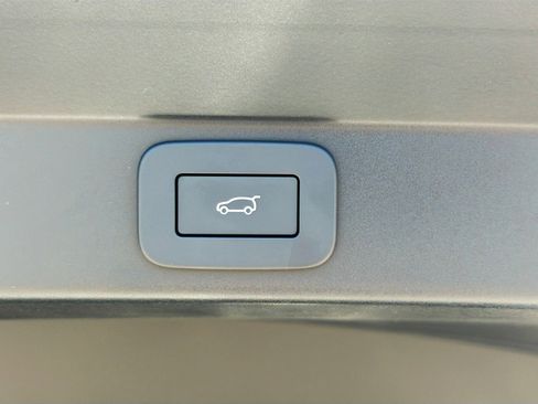 New 2026 Land Rover Range Rover Sport Dynamic SE AWD/4WD image 14