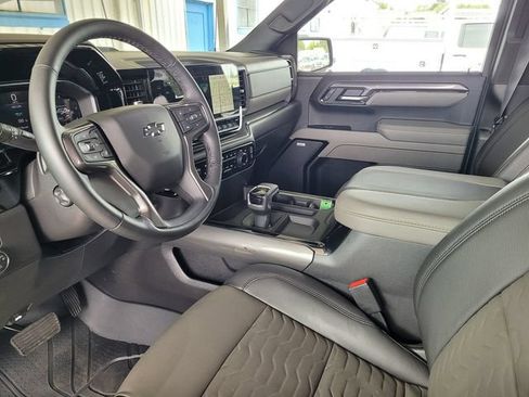 Used 2026 Chevrolet Silverado 1500 ZR2 AWD/4WD image 10