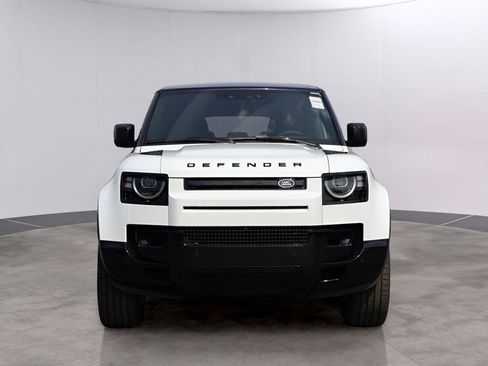 New 2026 Land Rover Defender 130 X-Dynamic SE AWD/4WD image 2