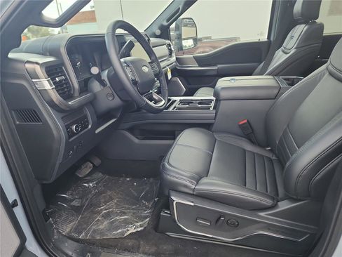 New 2026 Ford F250 Platinum image 14