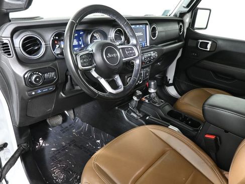 Used 2021 Jeep Wrangler Unlimited Sahara w/ Cold Weather Group image 14