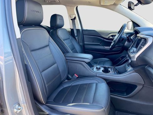 Used 2023 GMC Acadia Denali w/ Denali Ultimate Package FWD image 31