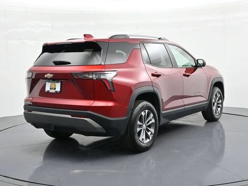 Used 2025 Chevrolet Equinox LT w/ Convenience Package II FWD image 6