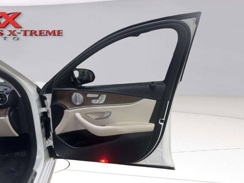 Used 2021 Mercedes-Benz E 350 Sedan image 40